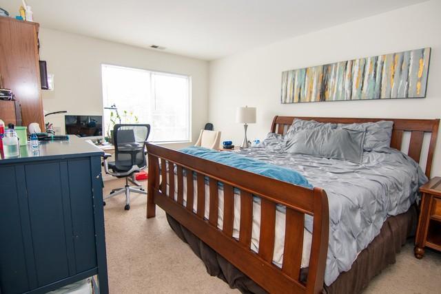 Building Photo - 2 bedroom in AURORA IL 60504