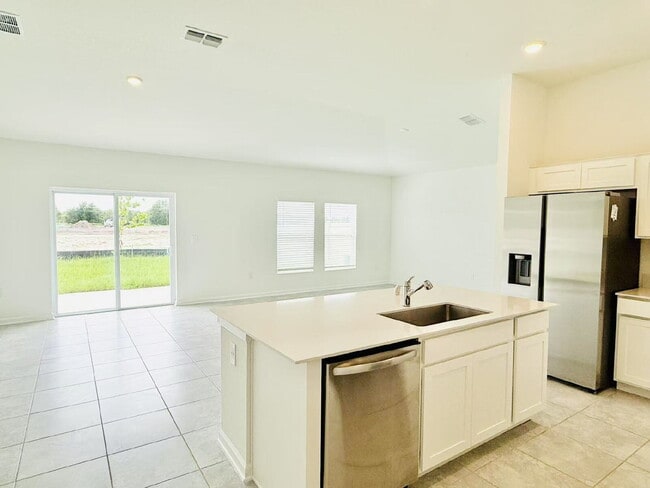 Building Photo - 972 Harold Pass