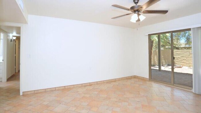 Building Photo - Beautifully Updated 3 Bedroom Townhome nea...