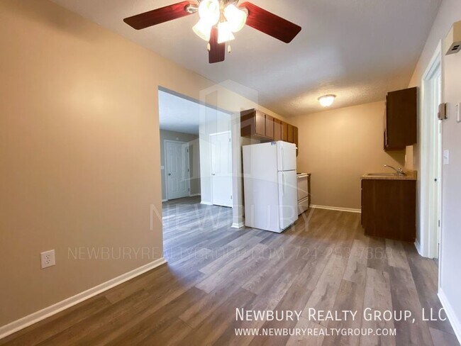 Building Photo - 19 Clearview Meadows