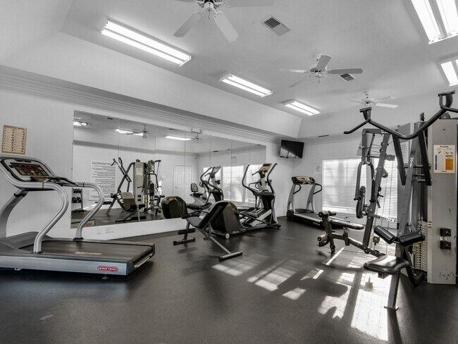 Building Photo - Newly Upgraded and Spacious 2B/2B Unfurnished Condo near Beach in Destin!