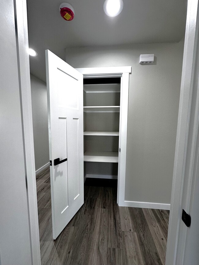 Building Photo - 207 S Razor Clam Dr SW