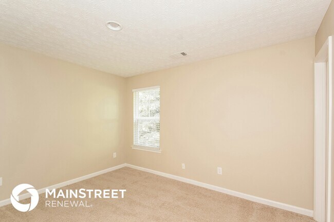 Building Photo - 4526 Parkway Cir