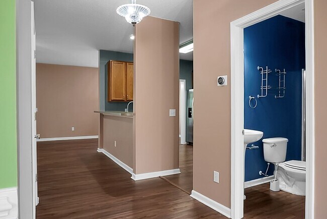 Building Photo - Lovely home in Summerville SC