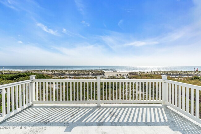 Building Photo - 411 Ocean Ave N