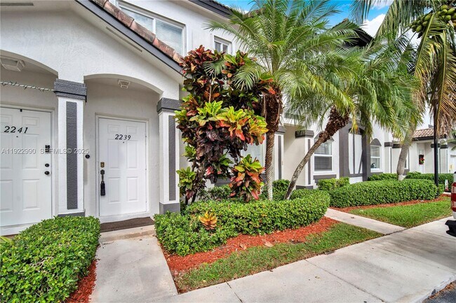 Building Photo - 2239 SE 23rd Ave