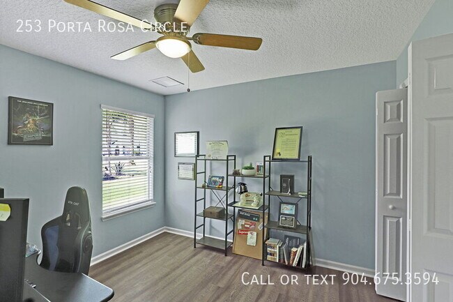 Building Photo - 253 Porta Rosa Circle