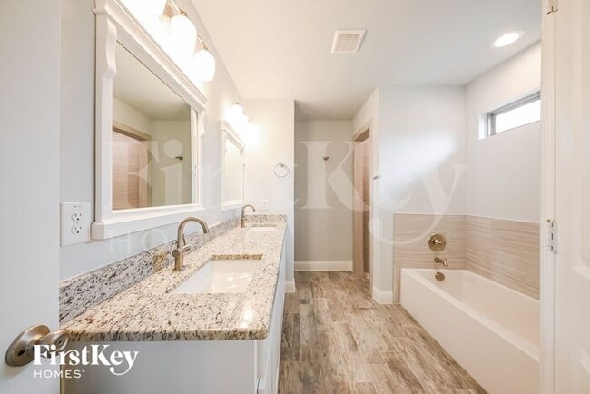Building Photo - 6014 Kemrock Dr