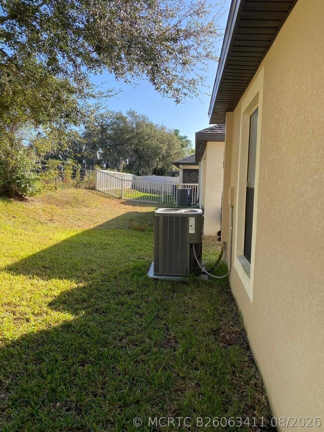 Building Photo - 2238 Caspian Dr