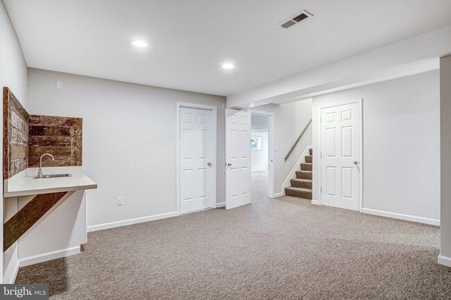 Building Photo - 710 Parrish Farm Ln