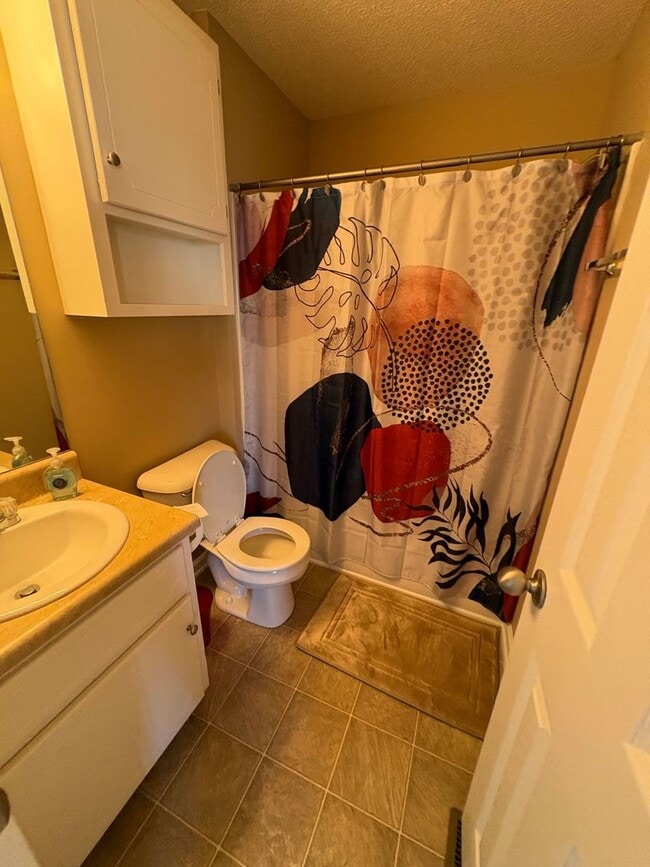 Building Photo - Wakefield Subdivision - Fully Furnished TD...