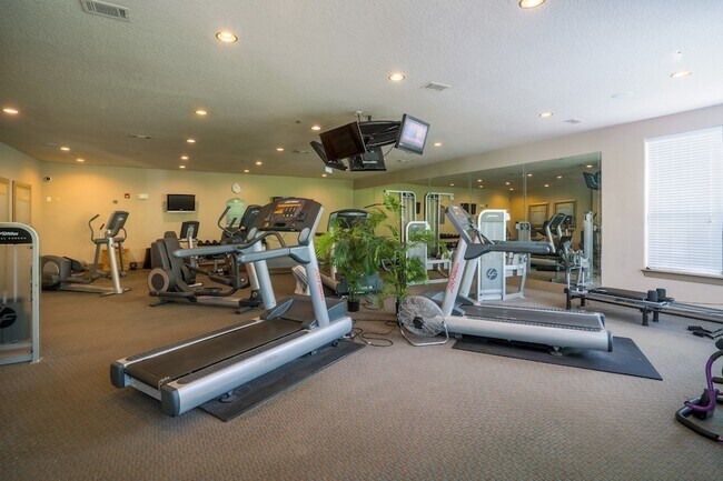 Building Photo - 2600 Hillsboro Pike