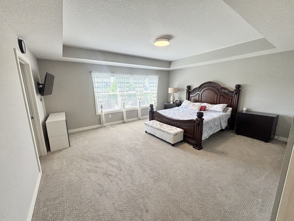 Building Photo - 9068 Red Oak Trl