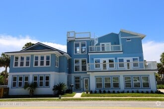 Building Photo - 630 2nd St N