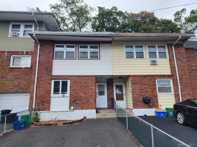 Primary Photo - 12 Roosevelt Dr