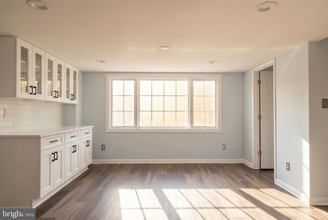 Building Photo - 808 Cottonwood Dr