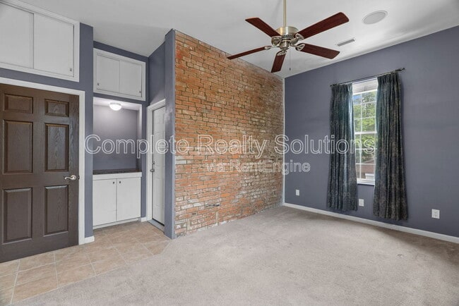 Building Photo - 2720 S Jefferson Ave