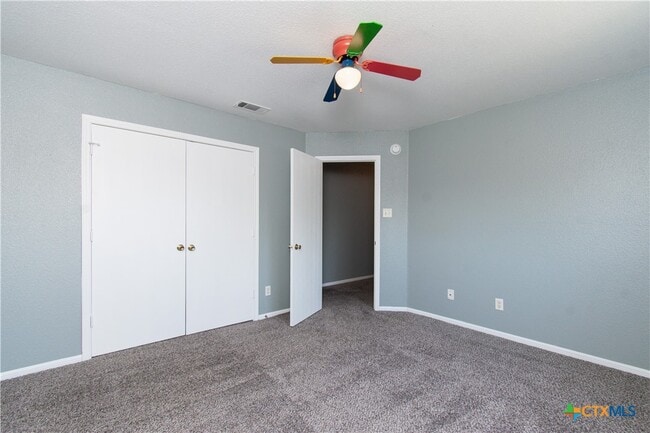 Building Photo - 3808 Sunflower Dr