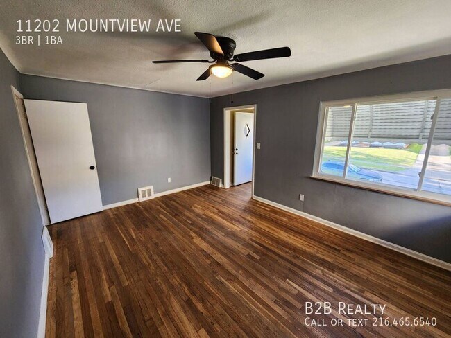 Building Photo - 11202 Mountview Ave