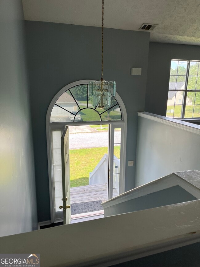 Building Photo - 506 Rosewood Cir