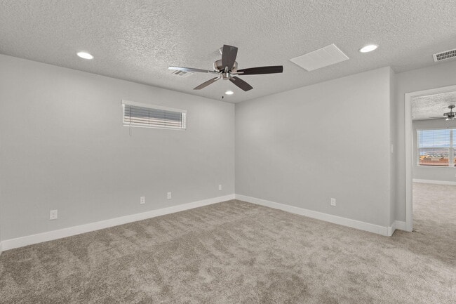 Building Photo - 4030 Silver Springs Road NE