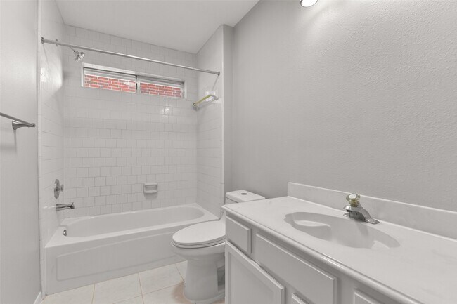 Building Photo - 16010 Cedar Gully Dr