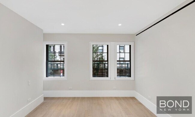 Building Photo - 1160 Fifth Avenue