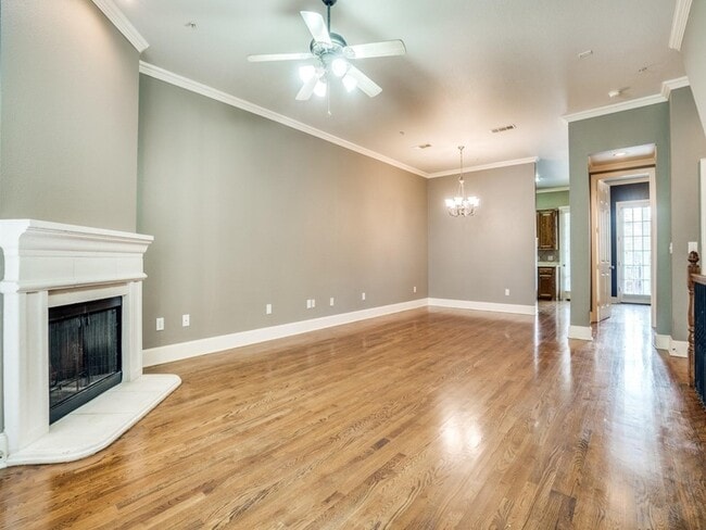 Building Photo - 5707 Lewis St