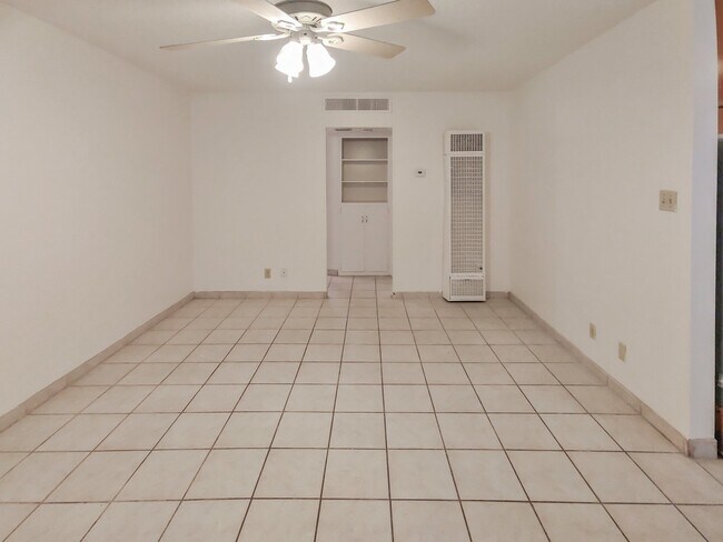 Building Photo - 213 Panamint Ave