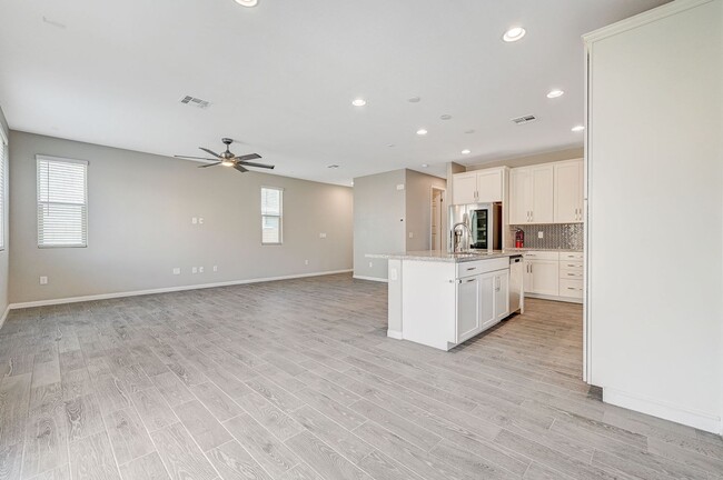 Building Photo - MODERN 2 Story, 3 Bedroom Home near Aliante!