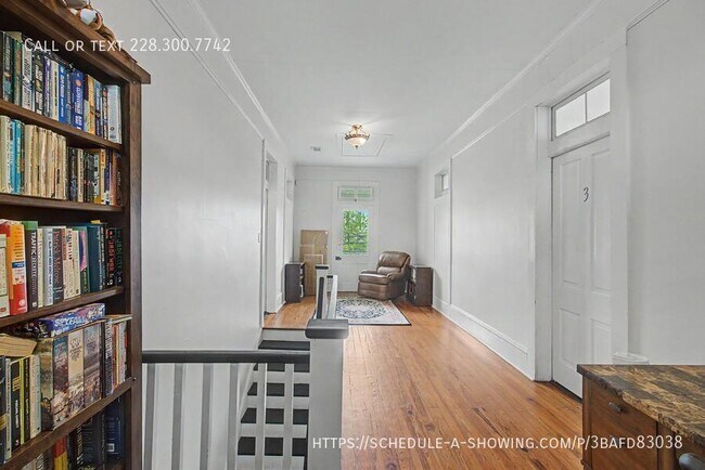 Building Photo - 129 Fayard St