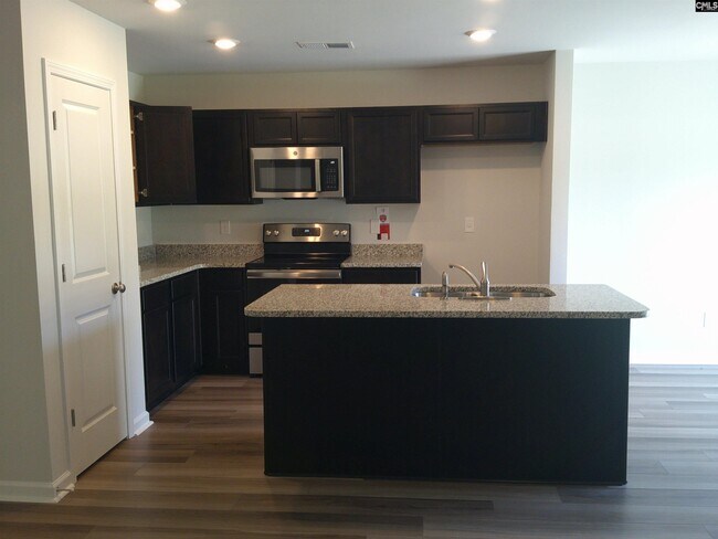 Building Photo - 1415 Tanreall Dr