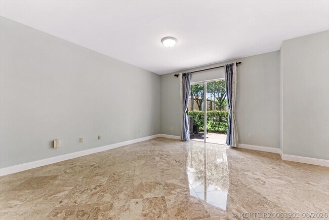 Building Photo - 6884 Julia Gardens Dr