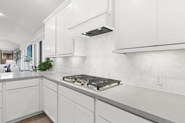 Building Photo - 1909 Sir Nathaniel Ln