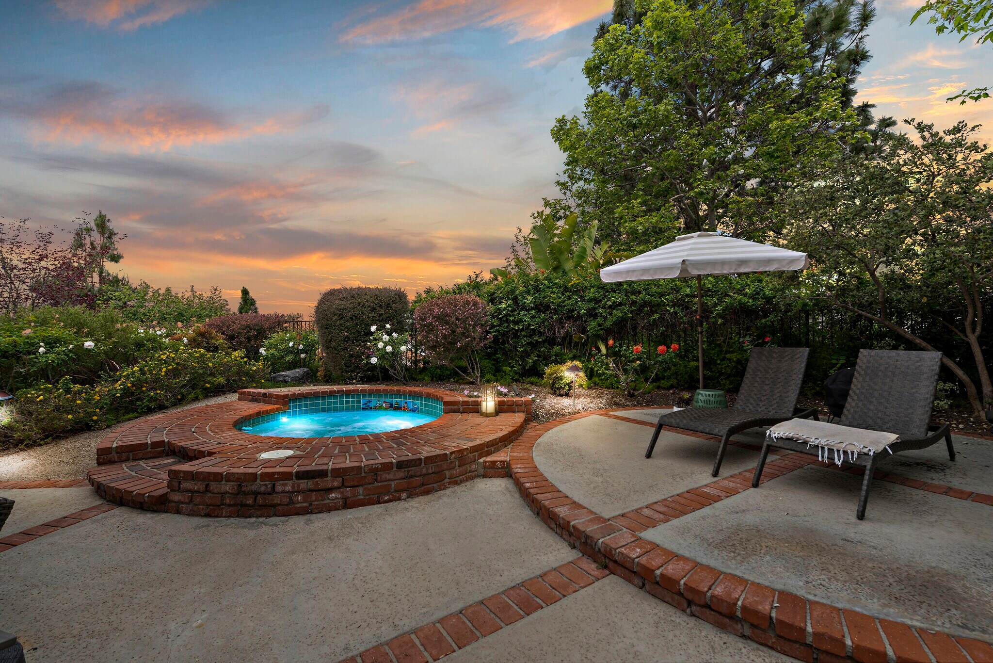 Building Photo - 784 S Goldfinch Way