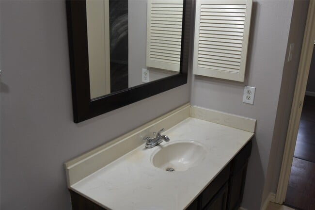 Building Photo - 12023 Woolford Dr