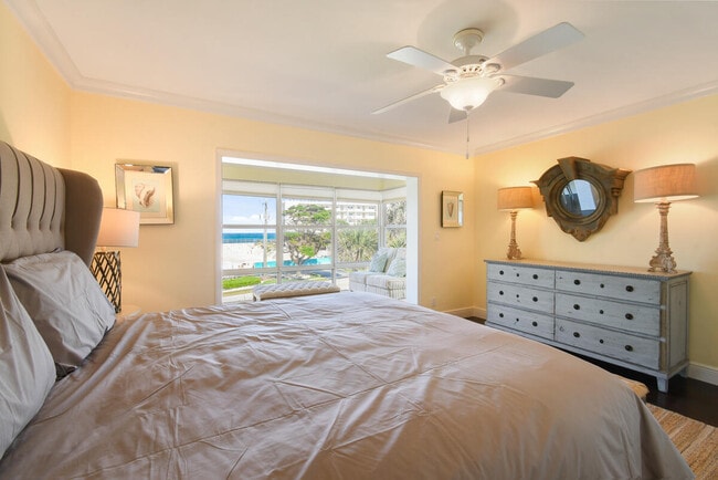 Building Photo - 325 S Beach Rd