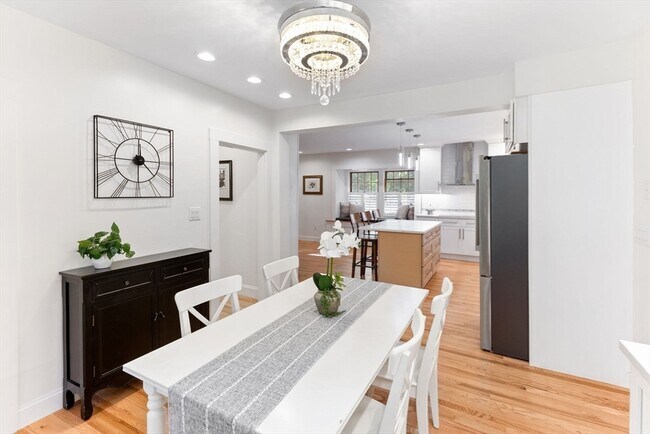 Building Photo - 98 Union St