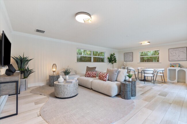 Building Photo - 211 NW 17th St