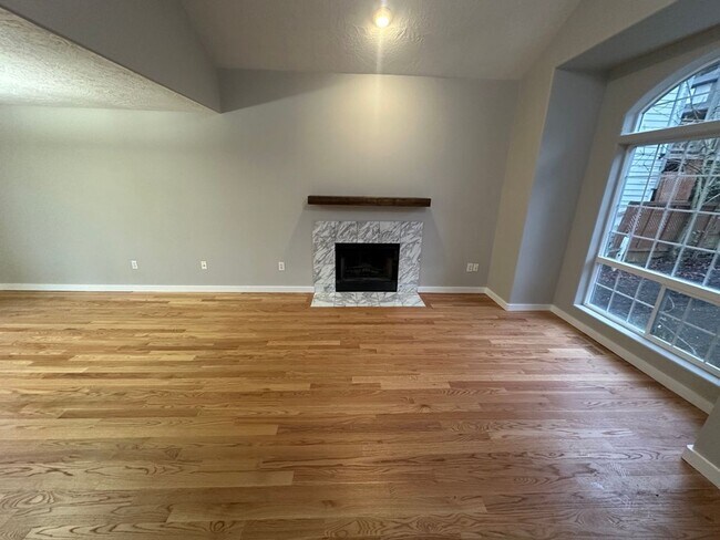 Building Photo - 9505 SW 47th Ave