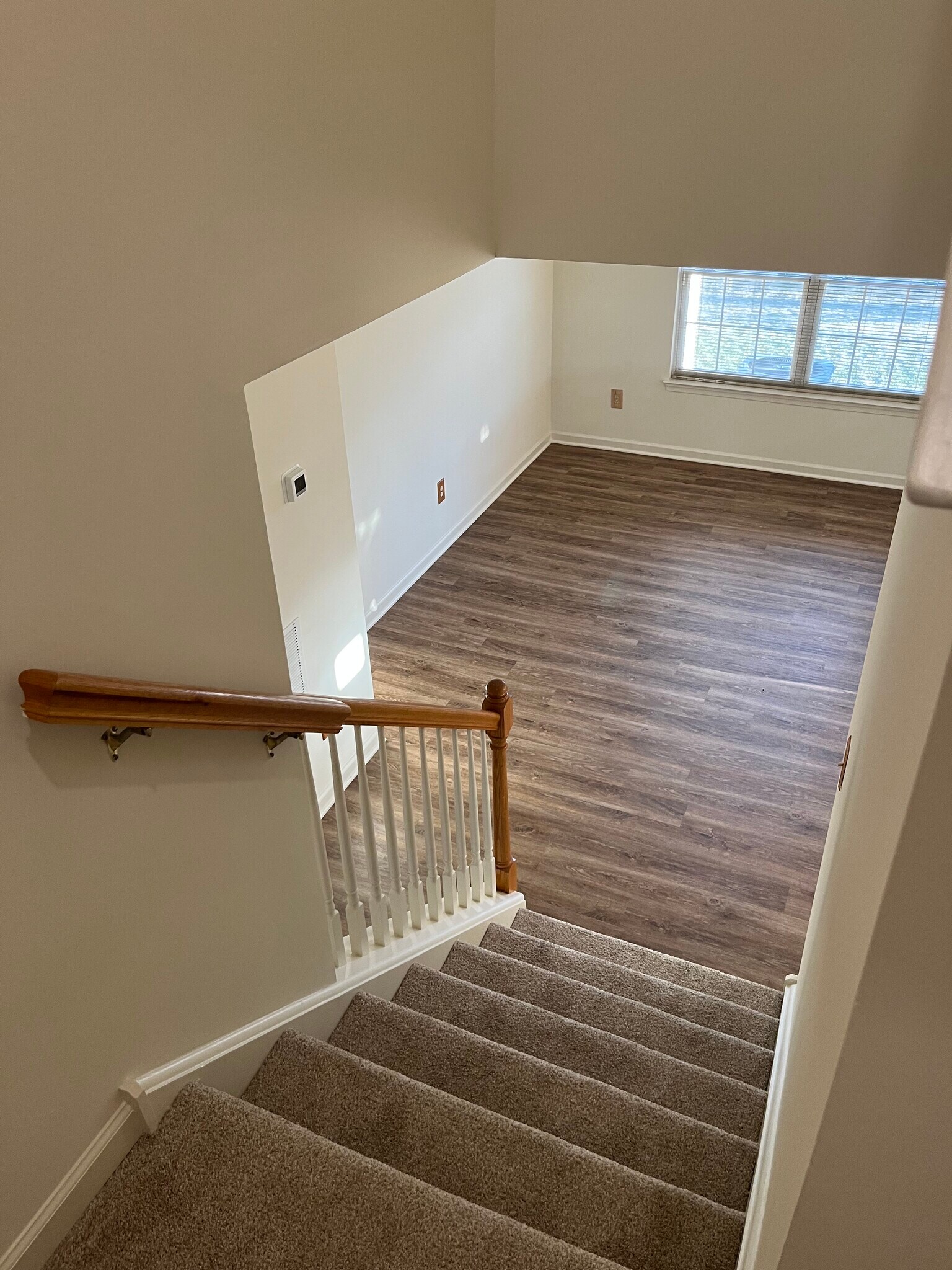 Building Photo - 211 Prairie Ct