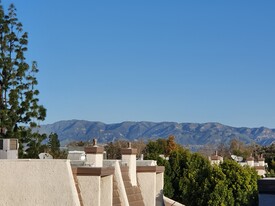 Building Photo - 18307 Burbank Blvd