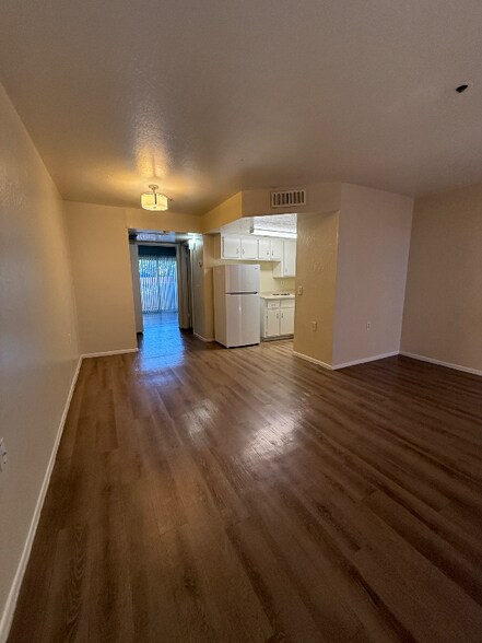 Primary Photo - 12221 W Bell Rd