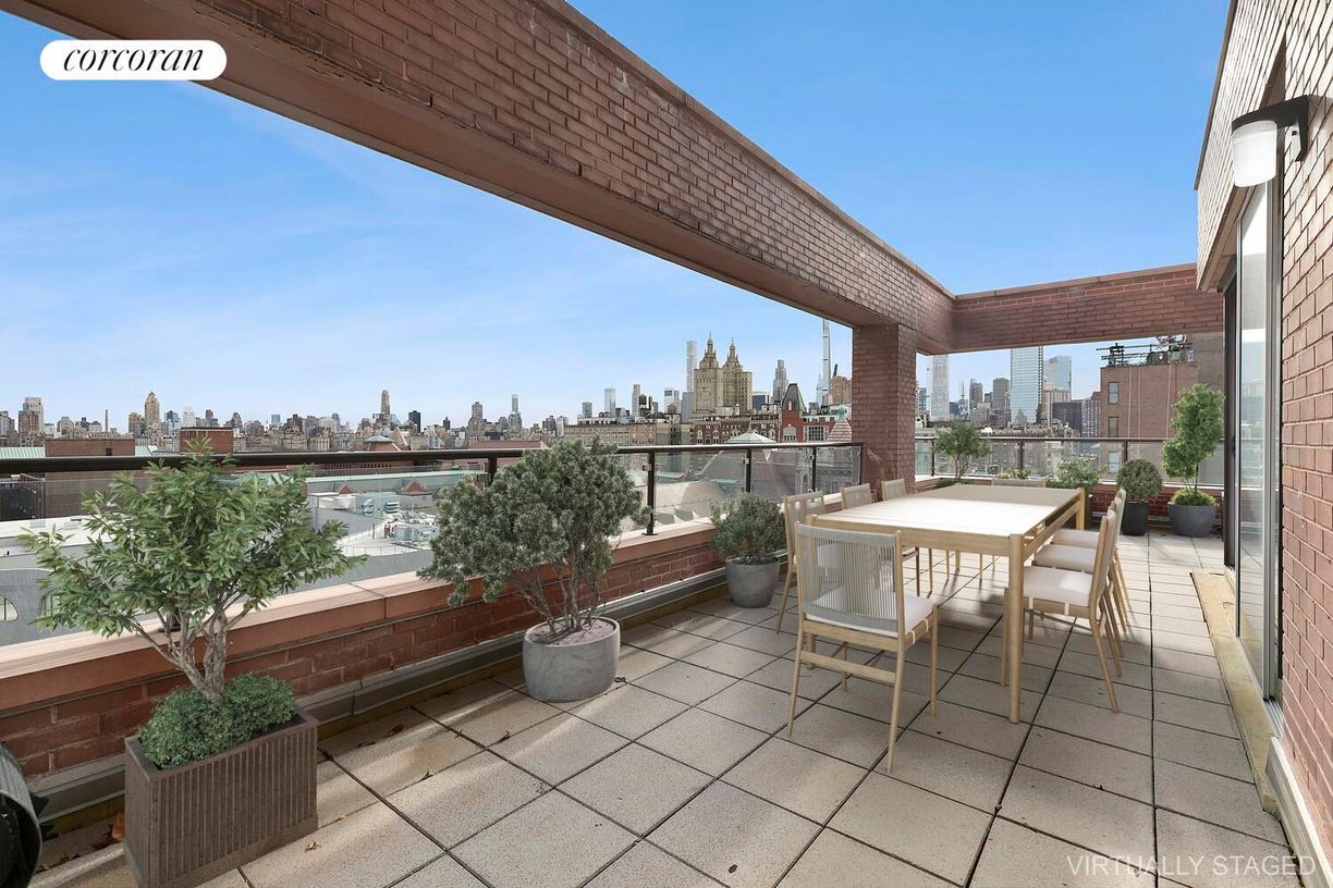 Building Photo - 101 W 79th St