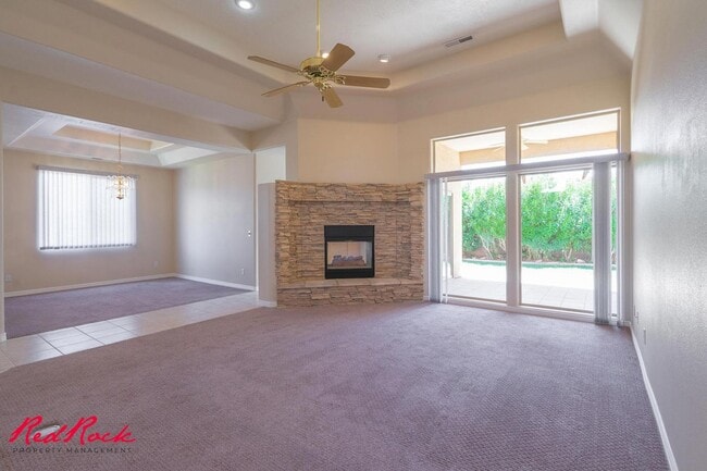 Building Photo - Comfortable 3-bedroom Home. Small Dog Frie...