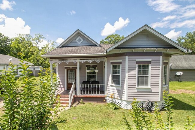 Primary Photo - 228 Commerce St