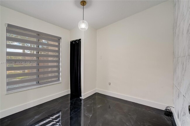 Building Photo - 14805 SW 74th Ln