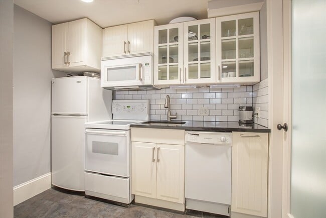 Building Photo - 431 Shawmut Ave