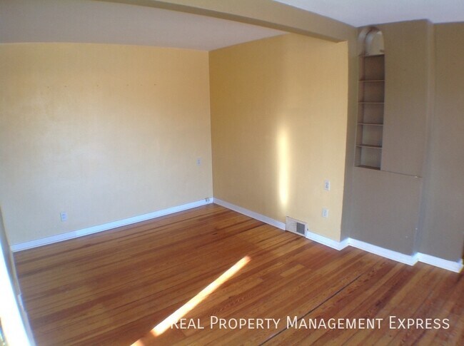 Building Photo - 47704 E 69th St