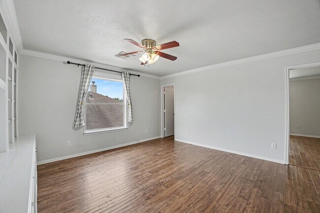 Building Photo - 25338 Barmby Dr